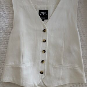 Zara White Buttoned Vest